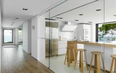 intérieur cuisine design luxe belle demeure sur la côte