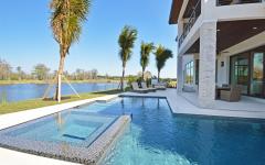 grande piscine maison de vacances luxe