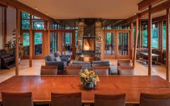 pièce principale chalet en bois montagne