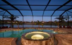 véranda piscine intérieure luxe jacuzzi