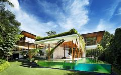 Minimalisme élégant et ouvertures nombreuses pour cette maison verte à Singapour propriété éco durable architecture moderne