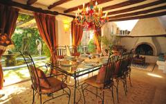 salle à manger rustique villa ibiza