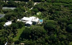 La superbe propriété de prestige floridienne vue depuis le ciel propriété de grand standing floride