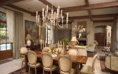La salle à manger officielle propose un cadre luxueux pour un repas de huit ameublement tendance luxe salle à manger salon