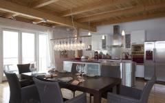 cuisine moderne maison sur pilotis sur la plage