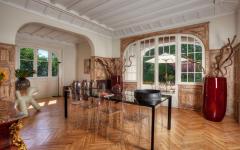 Salle à manger au design minimaliste