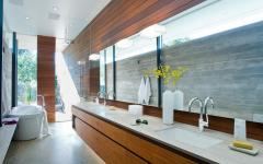 salle de bains grande porcelaine bois massif placards