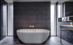 Chaque chambre dispose d’une salle d’eau ou salle de bains privative salle de bains luxe maison secondaire campagne