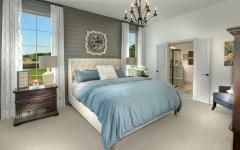 La suite principale en gris tendance de cette maison de charme rustique donne sur le jardin suite parentale chambre principale luxe rustique