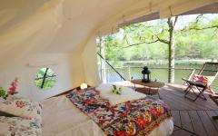 vue imprenable tente dans les arbres