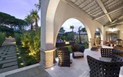 terrasse couverte villa de luxe St Tropez