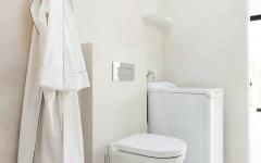 intérieur en blanc toilettes
