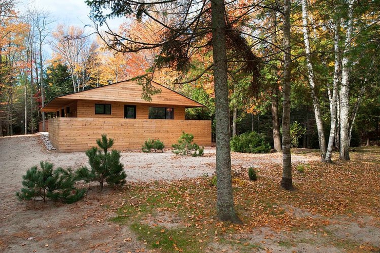 Paysage sympa au cœur de la forêt canadien chalet en bois ontario canada