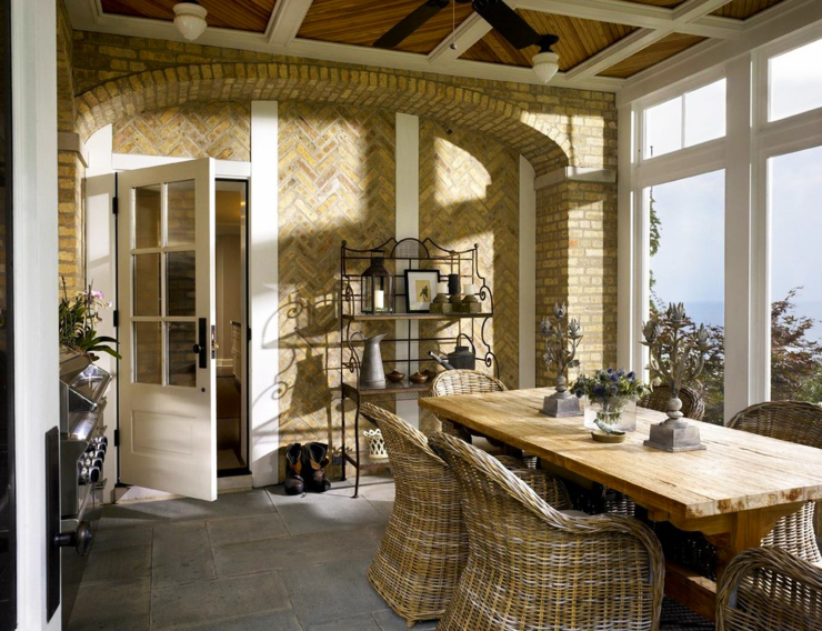 Jardin d’hiver ou véranda vitrée avec vue sur le lac véranda luxe maison prestige