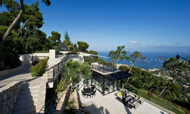 Villa en pente prestige luxe vacances sud de la france